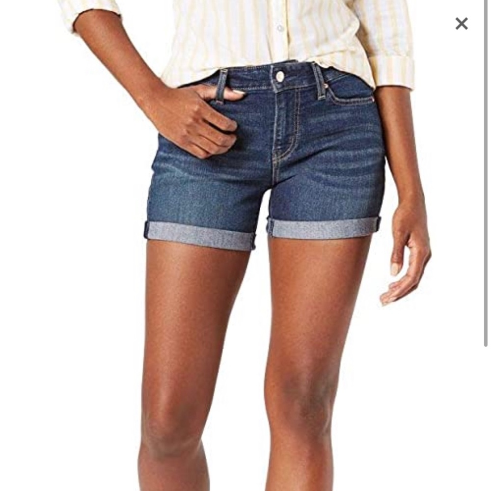Signature by Levi Strauss & Co. Gold Label Women's Mid-Rise Shorts